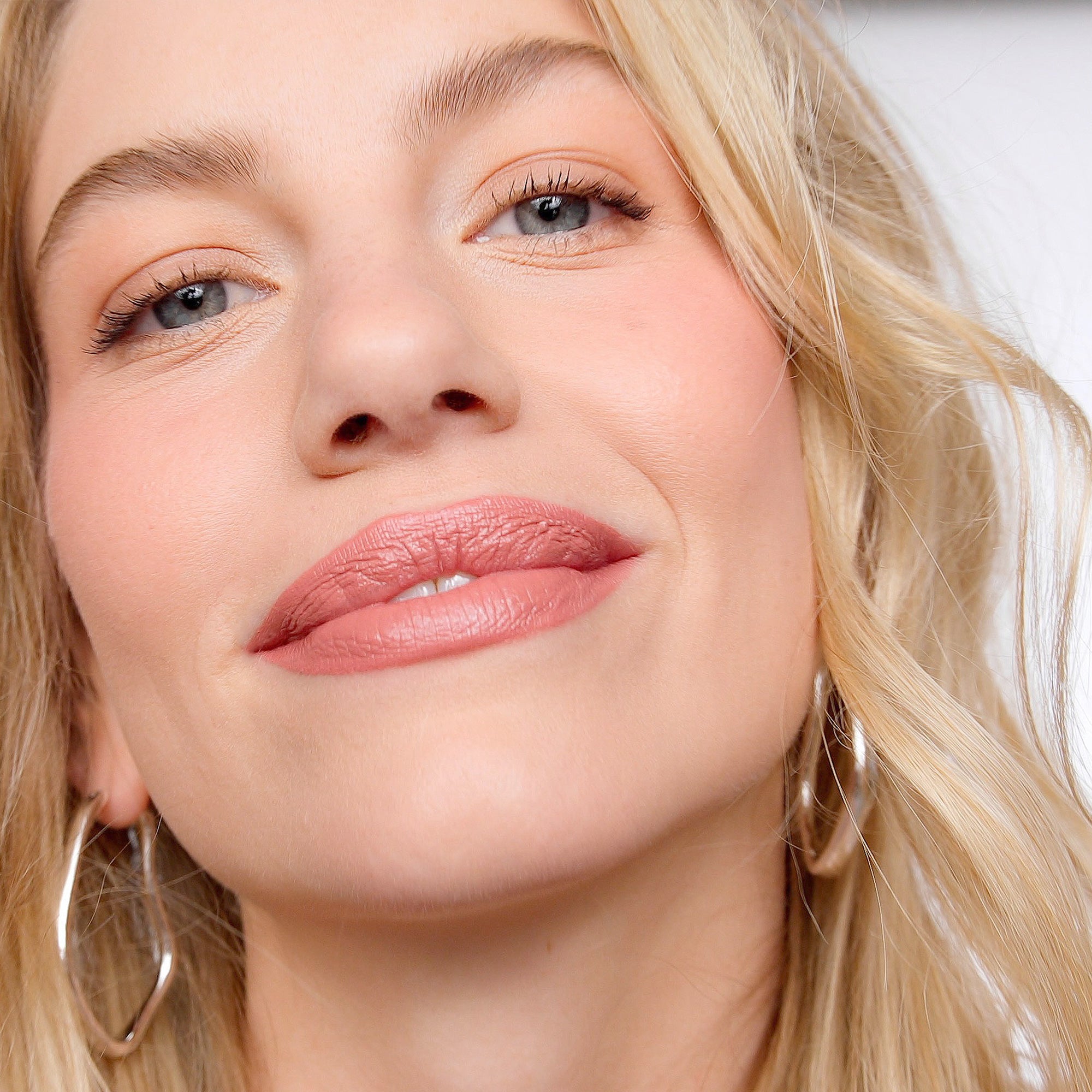 Pout Perfect Icons Valeria